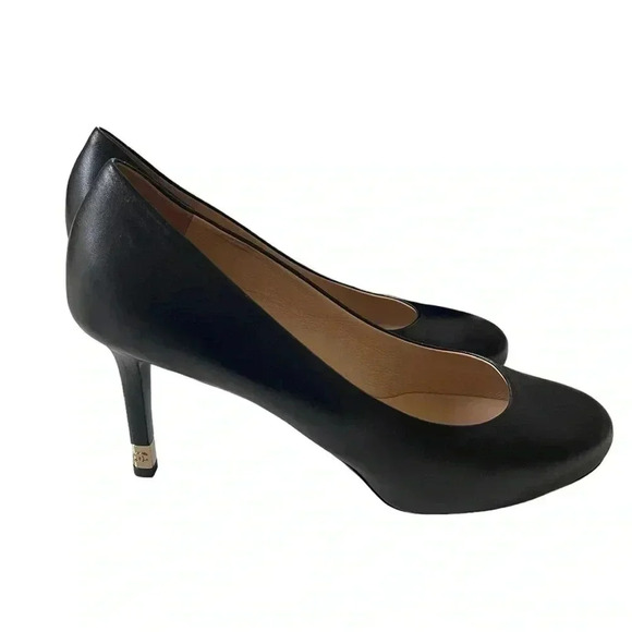 Chanel Black Leather CC Round Toe Pumps Size 8
Model Chanel number G31298 - Picture 2 of 11